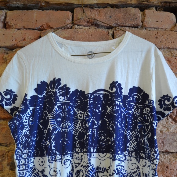Tory Burch Blue and White Short Sleeve Tee - Picture 3 of 5